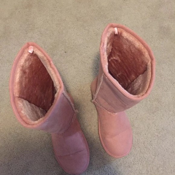 Pink Boots - Picture 3 of 3